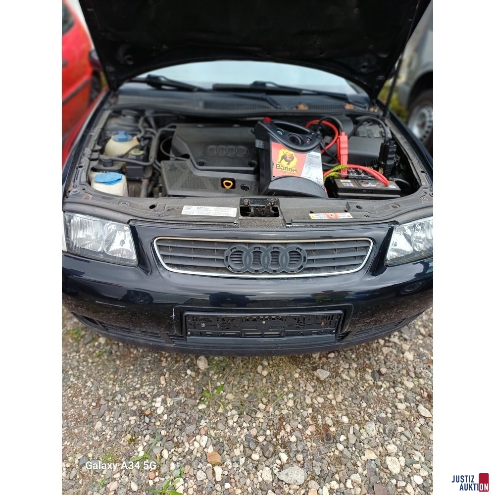 Frontansicht mit Motor