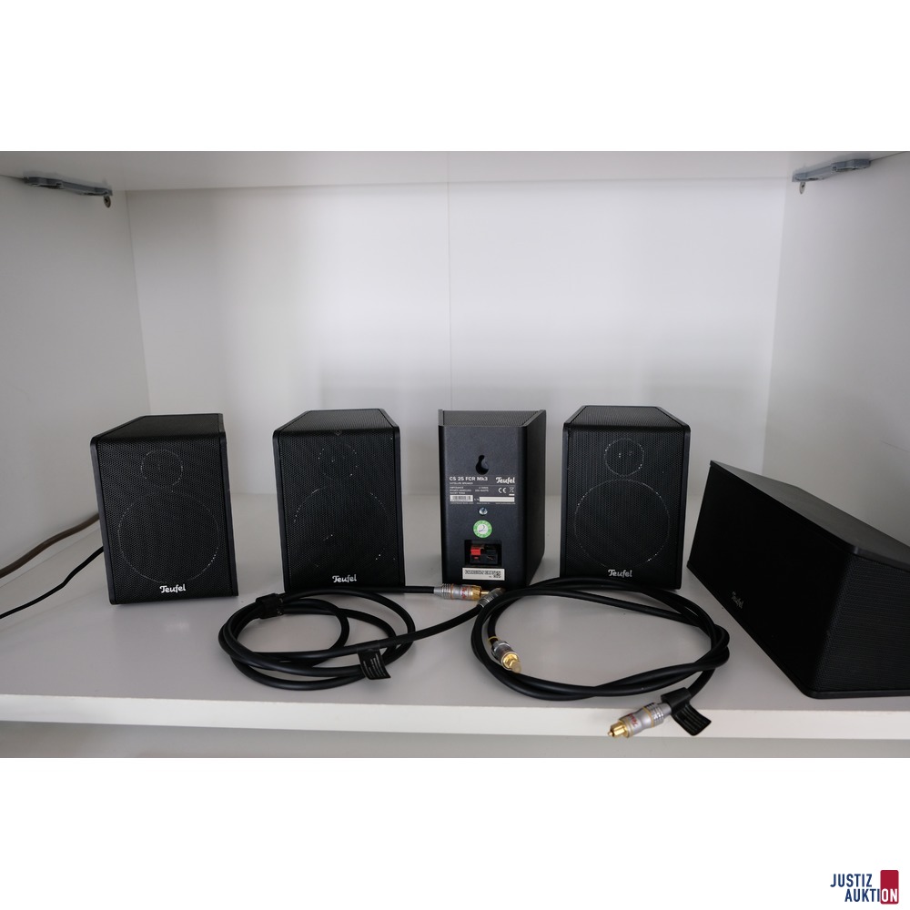 kleinere Boxen mit Kabel
