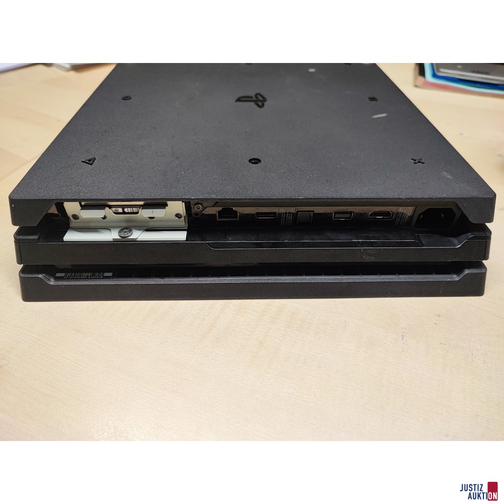 PlayStation Hinteransicht