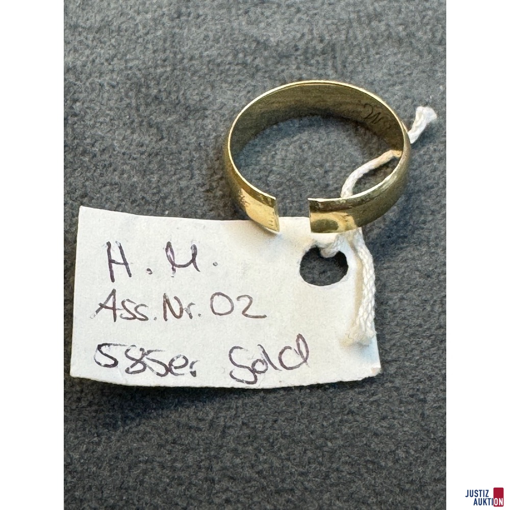 Ehering (aufgeschnitten)