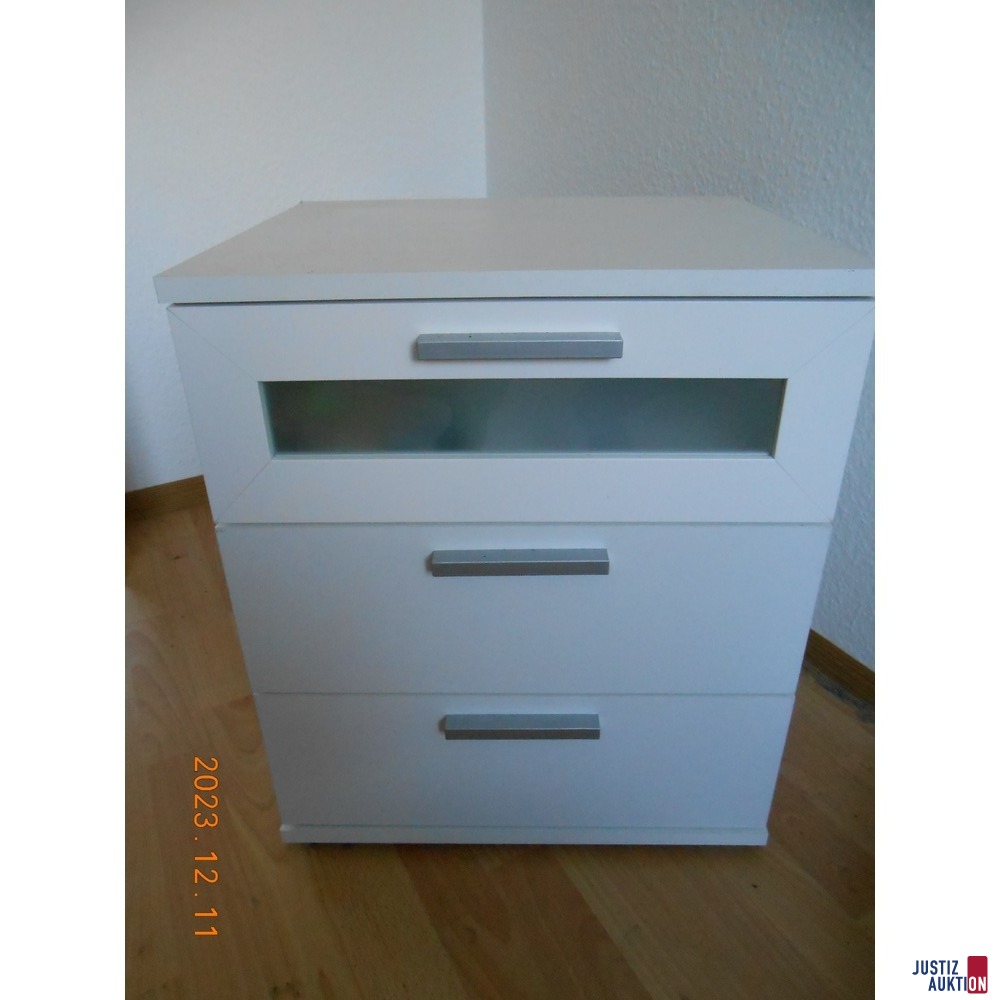 Kommode/Nachtschränke