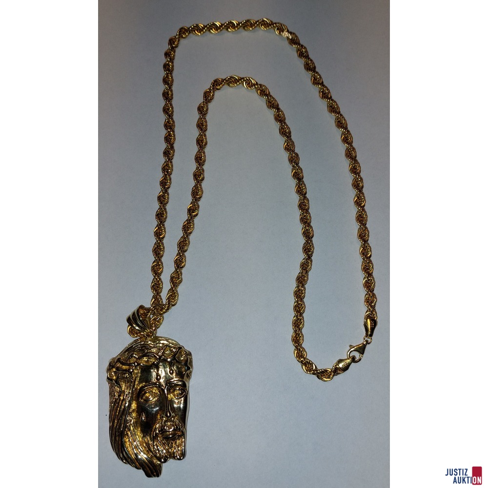 Goldkette mit Anhänger