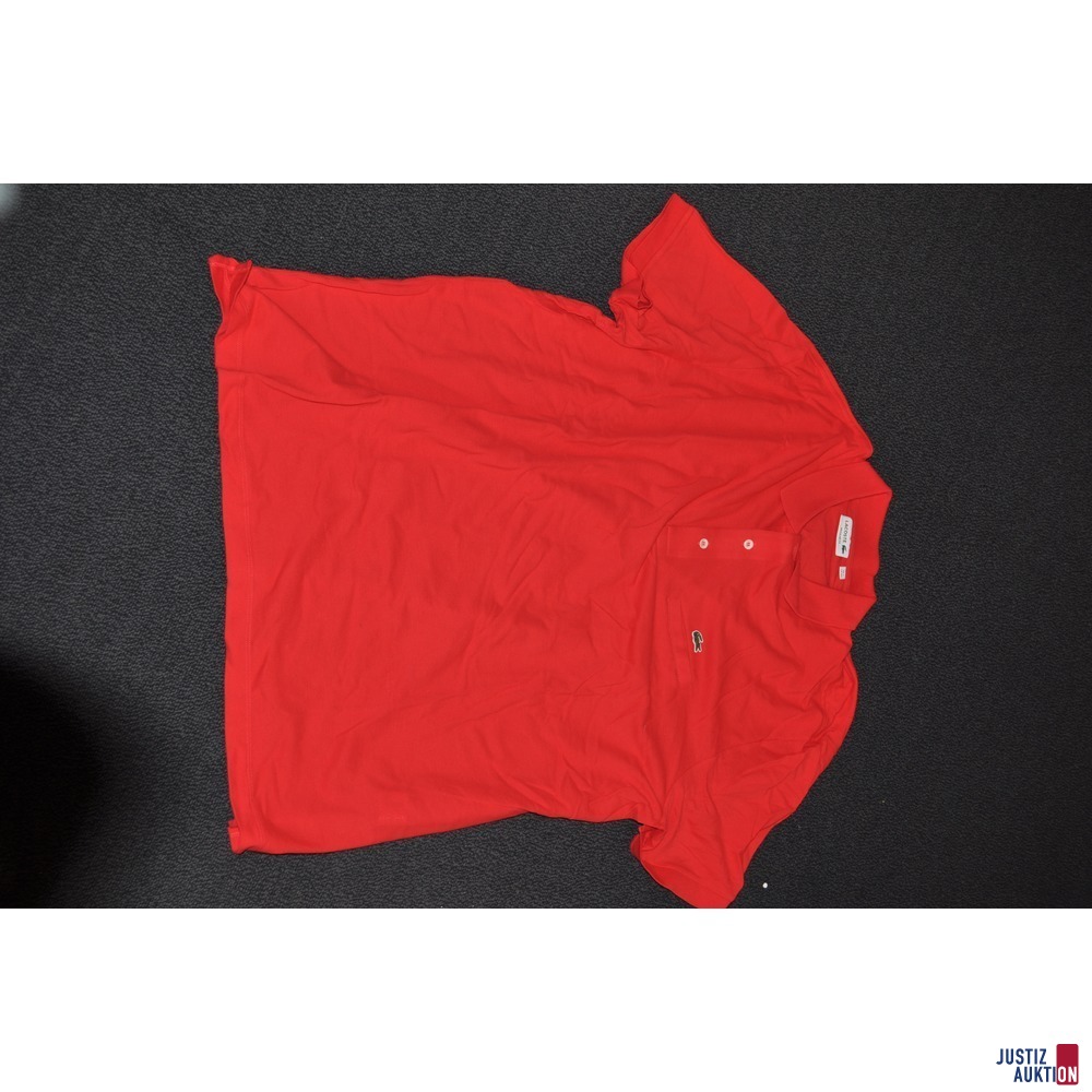 rote T-Shirt