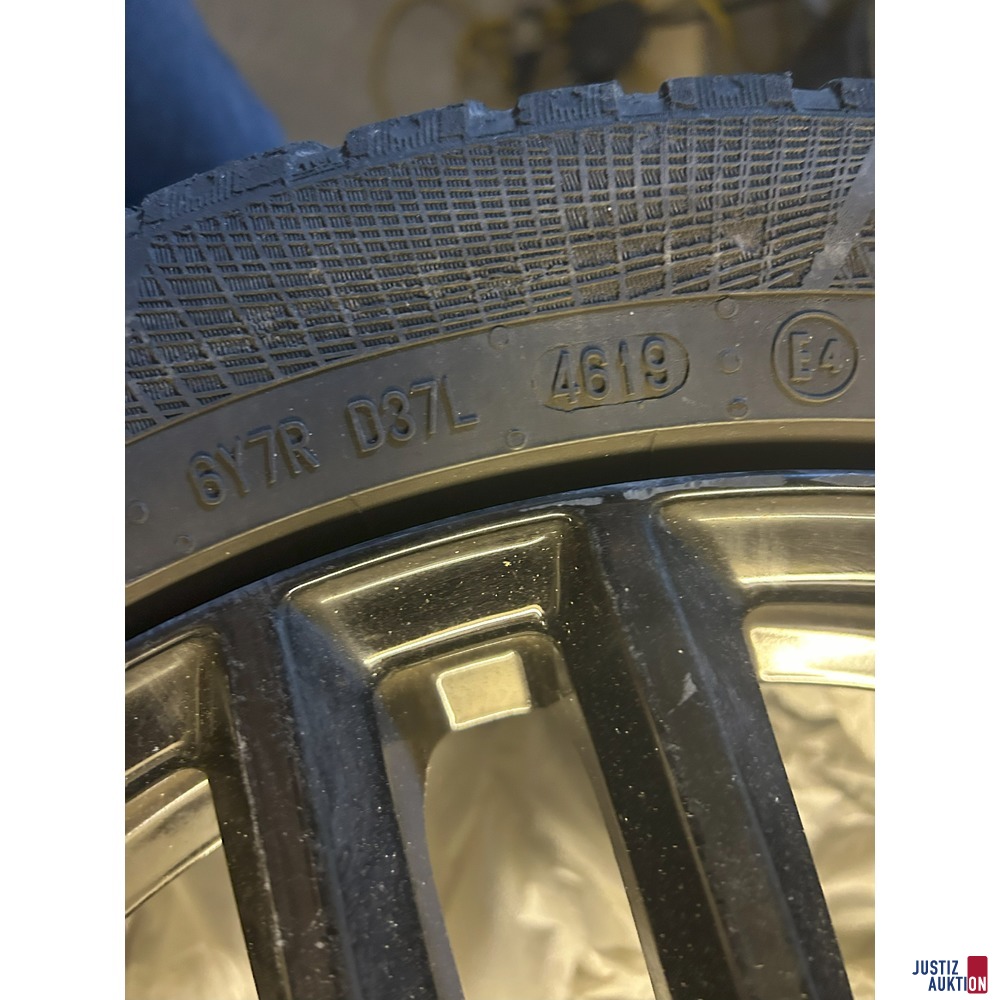 Motorrad Yamaha RM 17 - Reifen