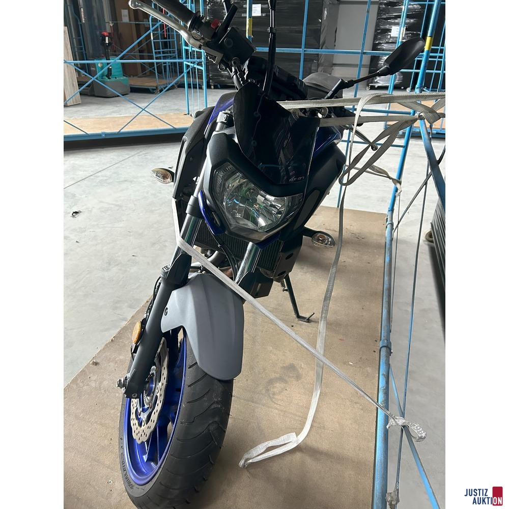 Motorrad Yamaha RM 17 - Frontansicht