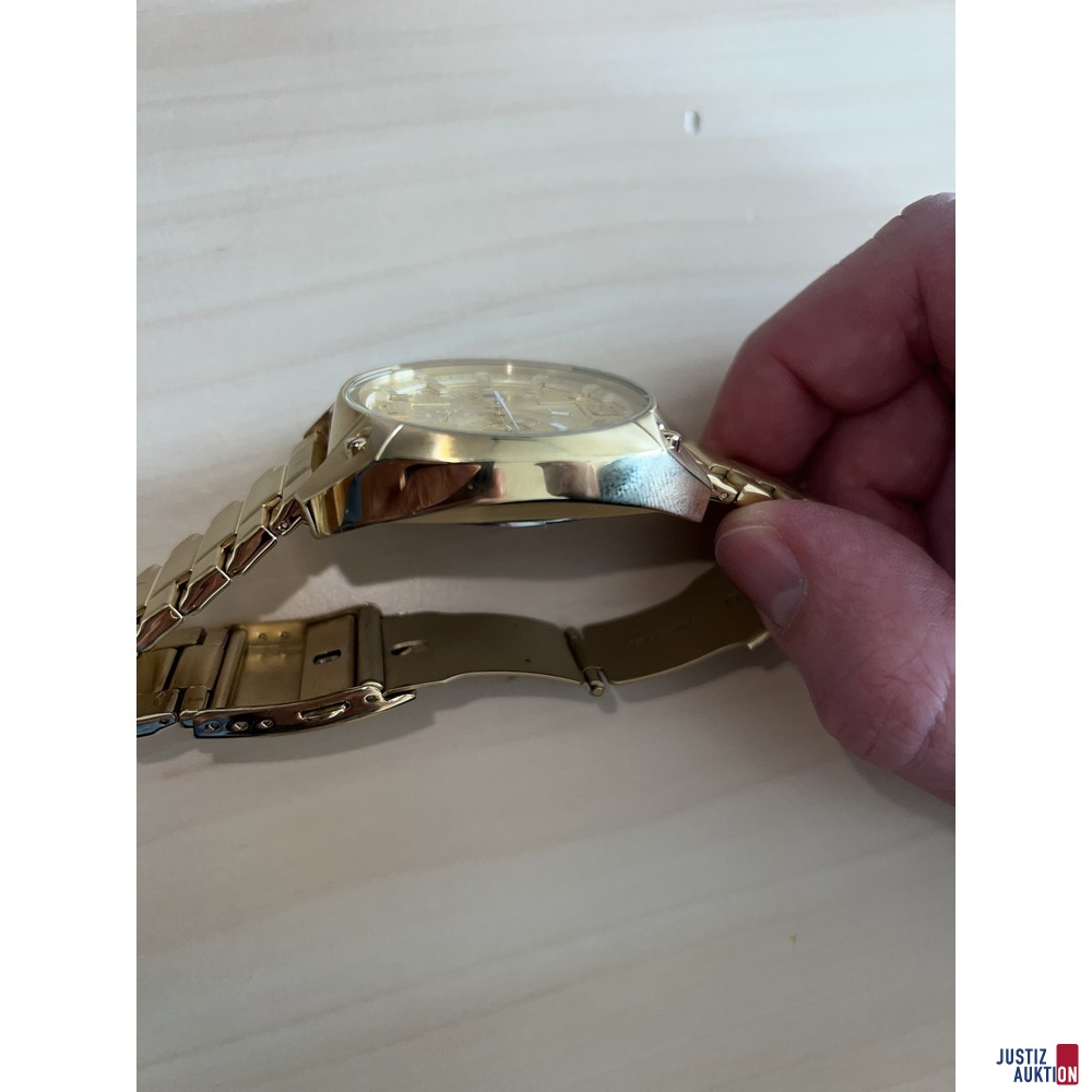 Uhr