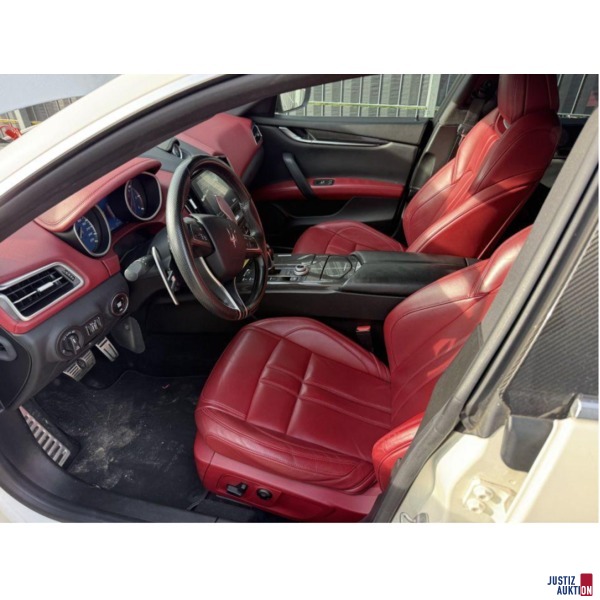 Fahrzeuginnenraum vorne