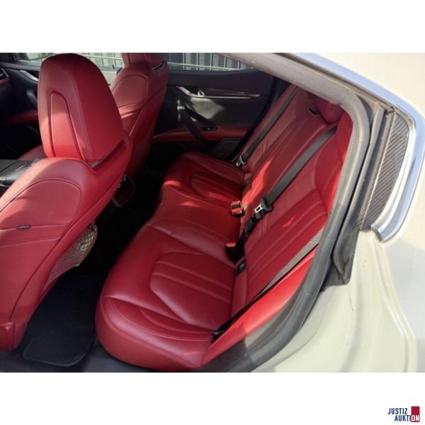 Fahrzeuginnenraum hinten