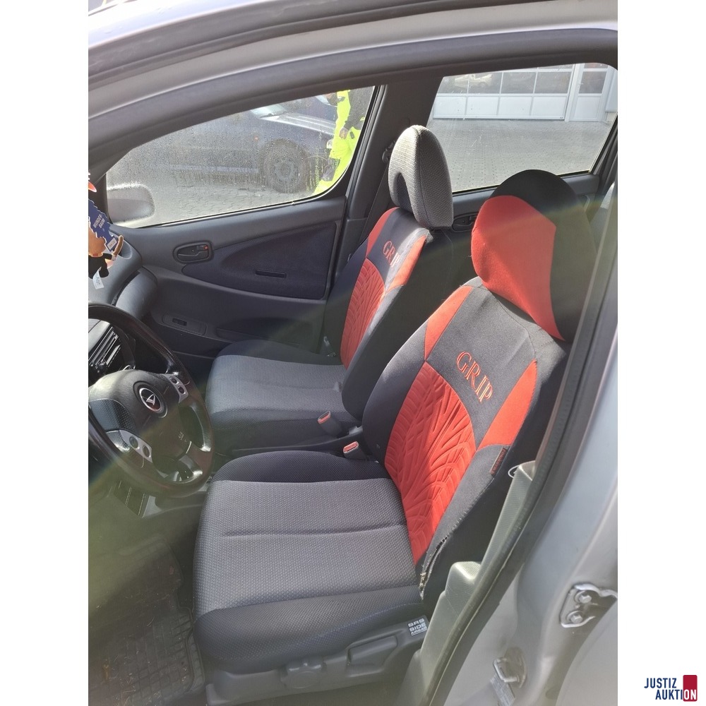 Innenraum vorn- Sitze