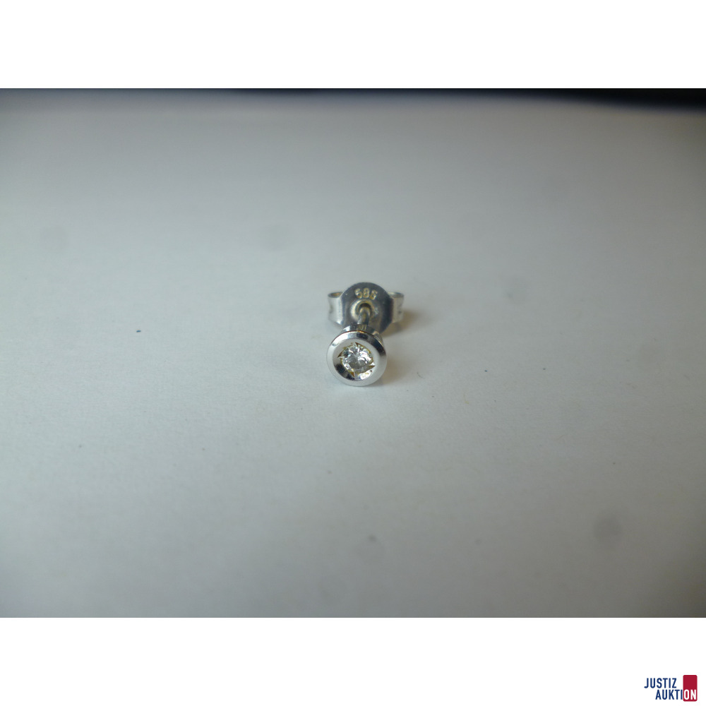 Ohrstecker mit Diamant