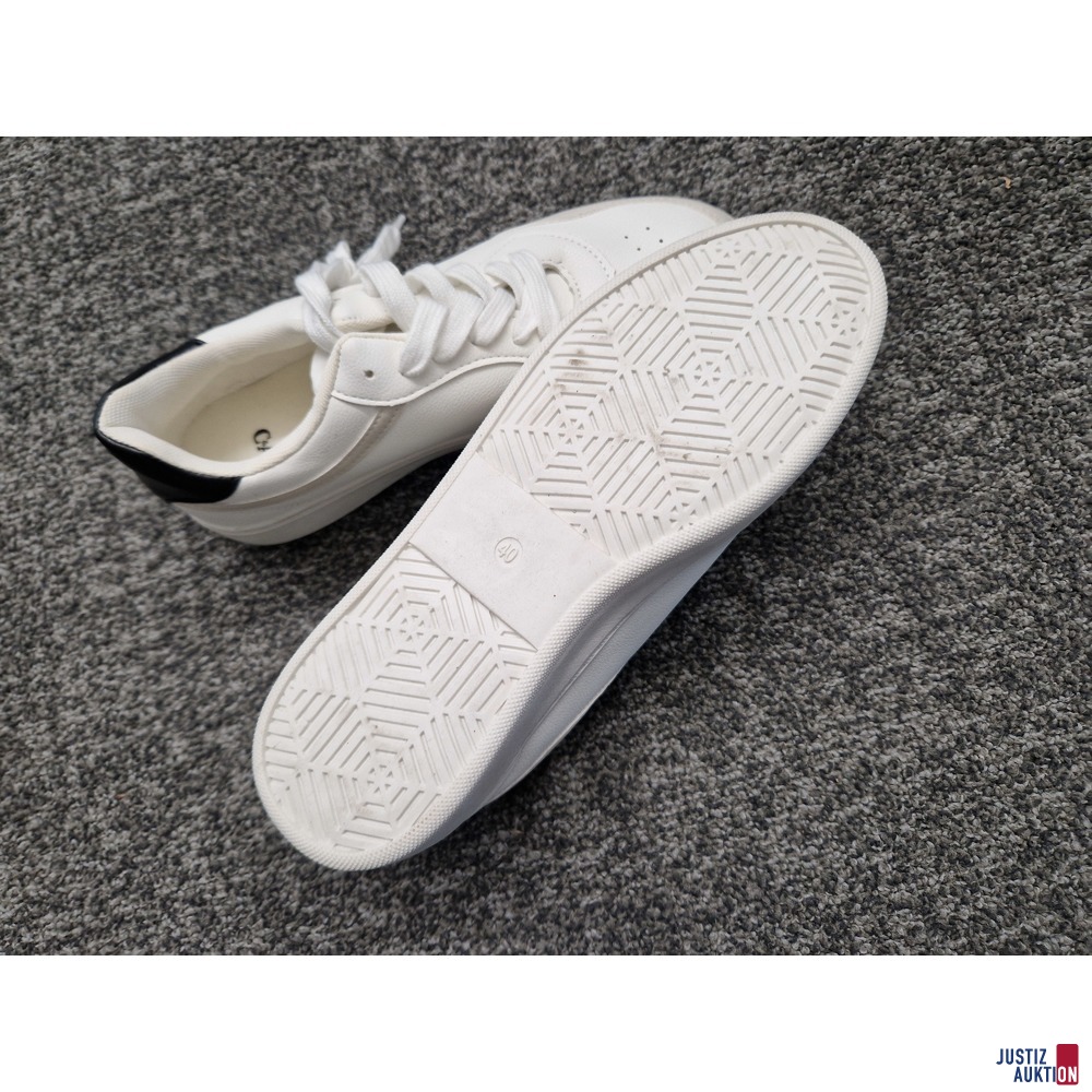 Sneaker