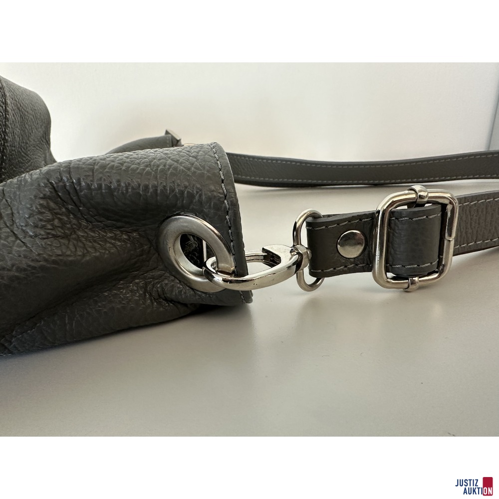 Handtasche