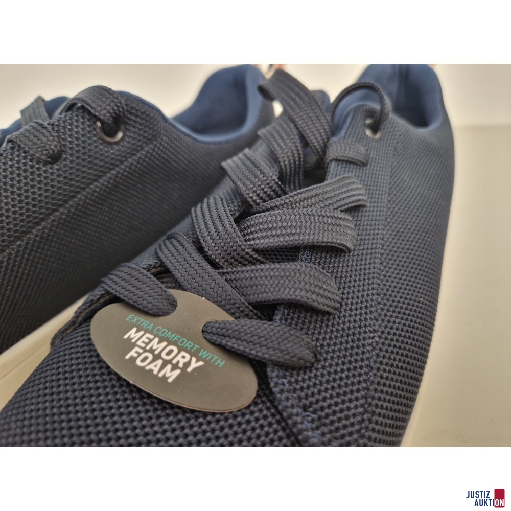 Sneaker
