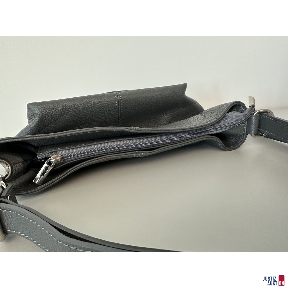 Handtasche