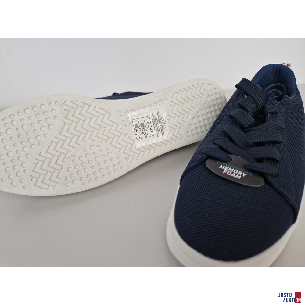 Sneaker