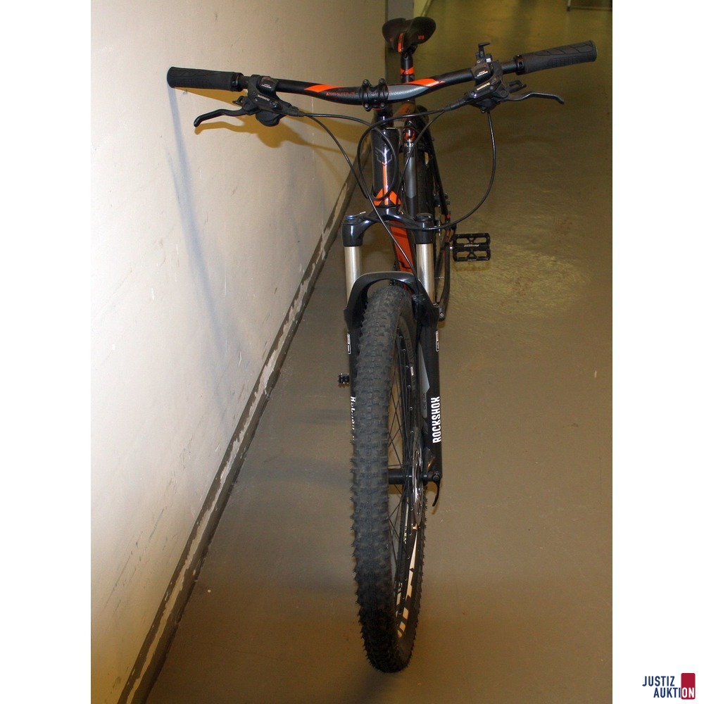 Vorderrad mit Federgabel Rockshox