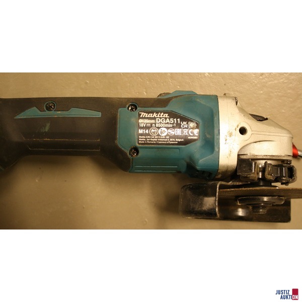 Makita DGA 511 - Typenschild