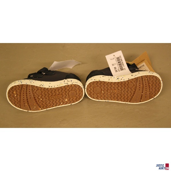 Kinderschuhe der Marke GEOX