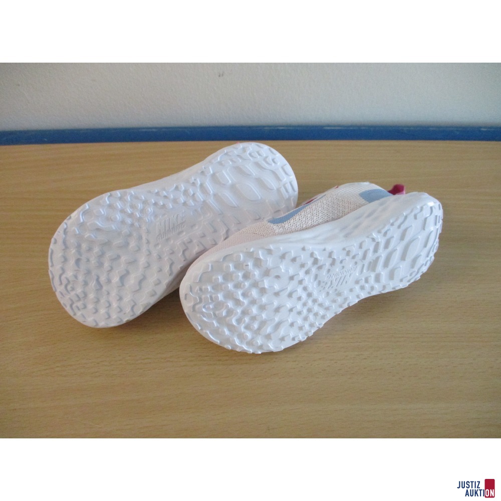 Schuhe Nike Running Größe 23,5