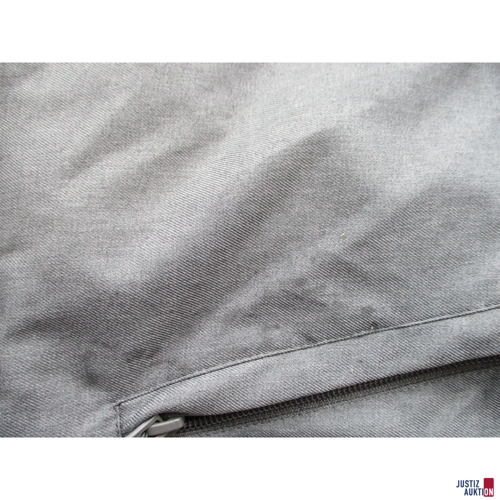 Jacke Moorhead Größe 48 (Verunreinigungen)