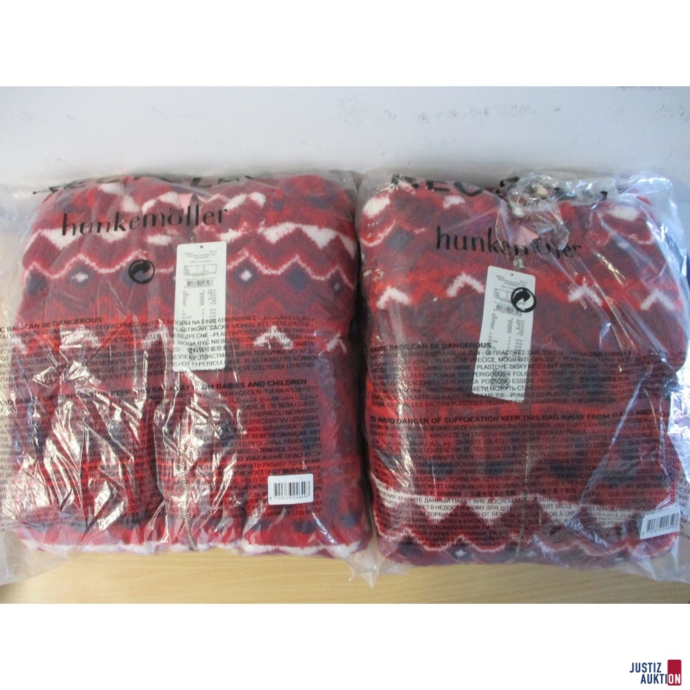 2 Fleece Jumpsuits Hunkemöller Größen S und M