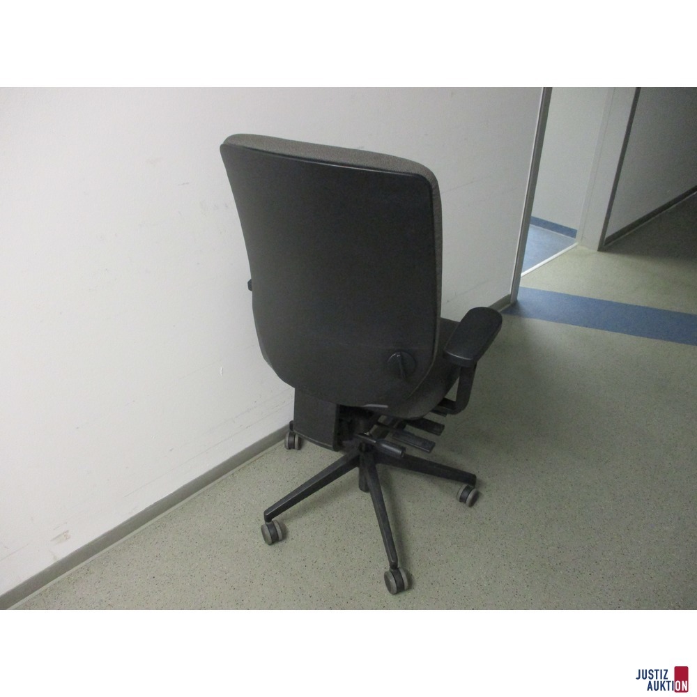 Bürodrehstuhl (Marke: Dauphin)