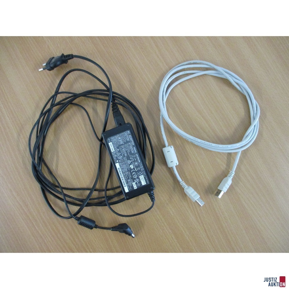 Netzkabel und USB-Kabel