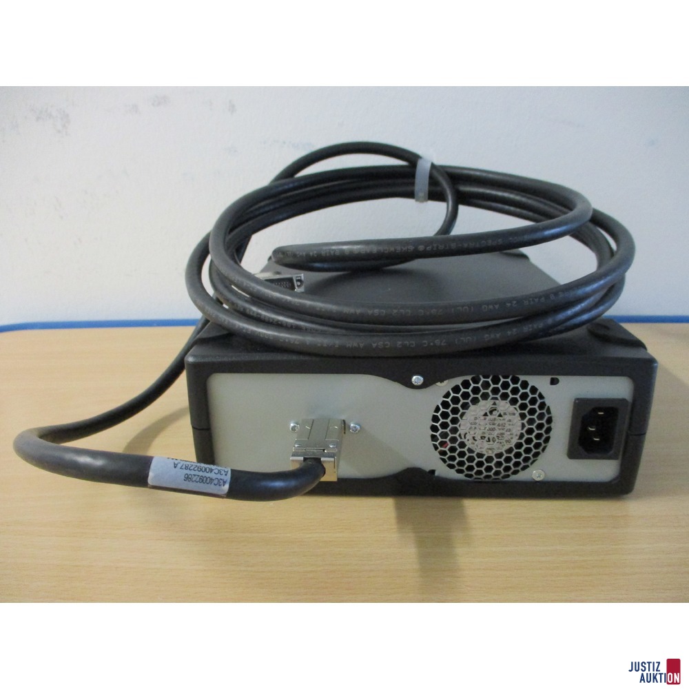 Bandlaufwerk Fujitsu LTO6 (Rückansicht)