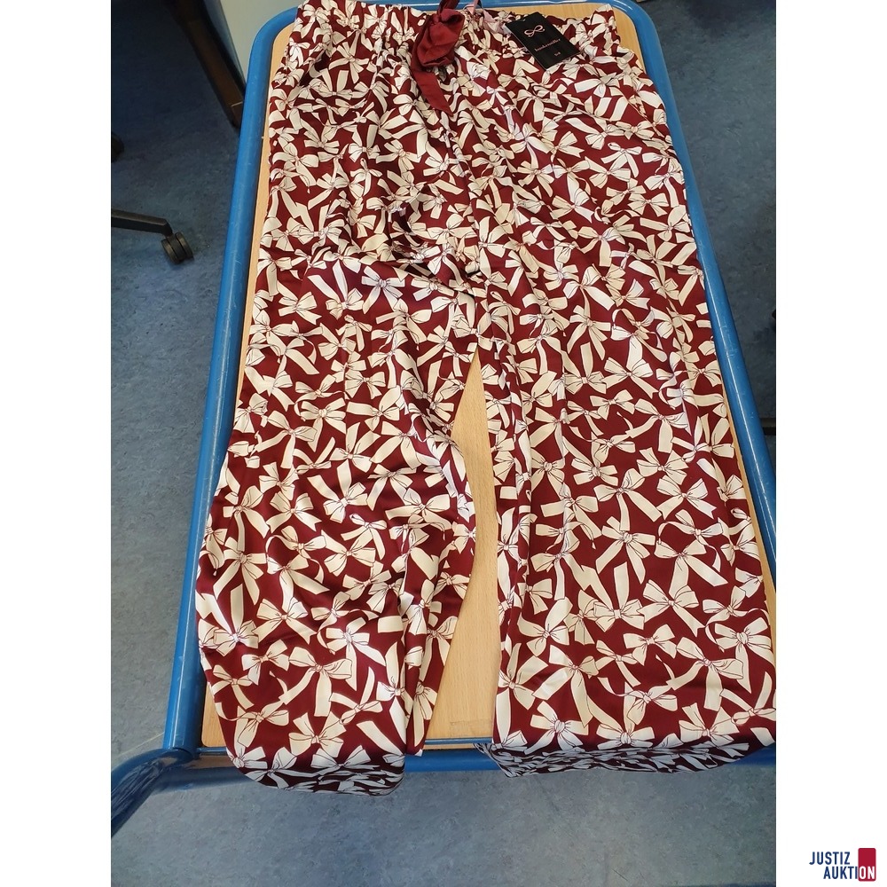1 Hose Pant Satin Bow Gr. L