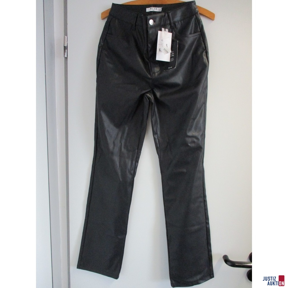 Lederhose Größe EU 38 Vorderansicht