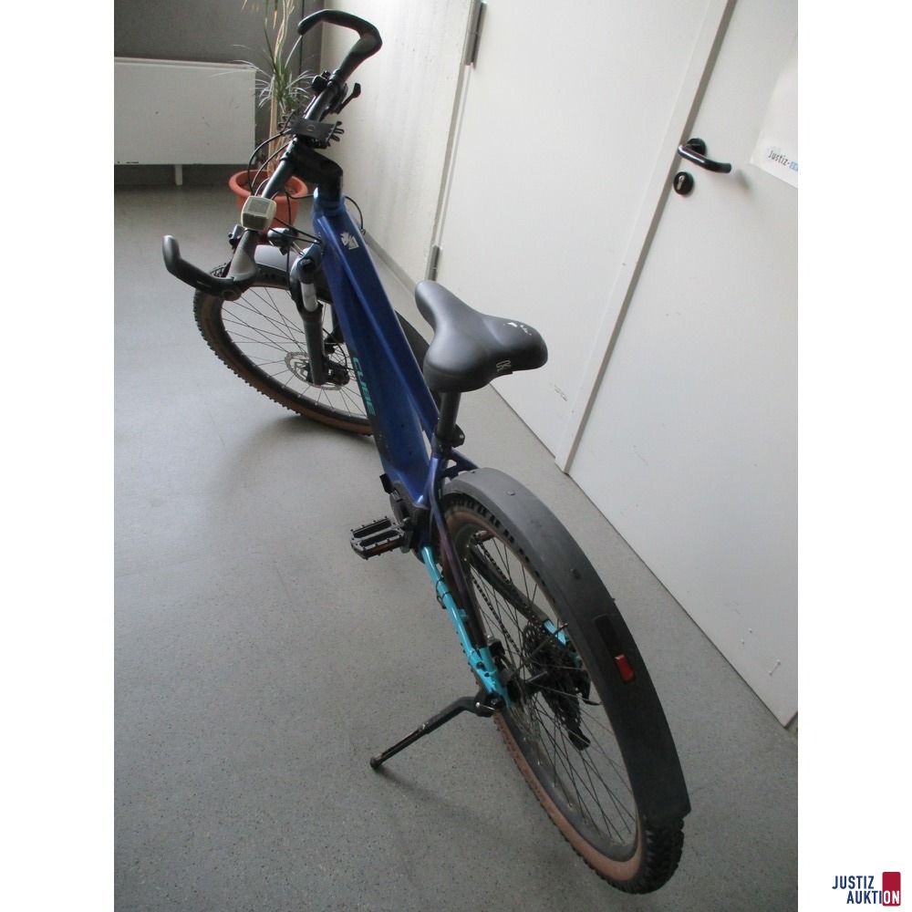 Cube E-Bike Ansicht von hinten 2