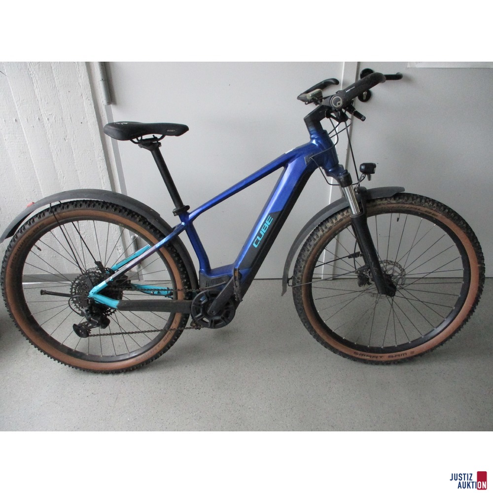 Cube E-Bike Seitenansicht 2