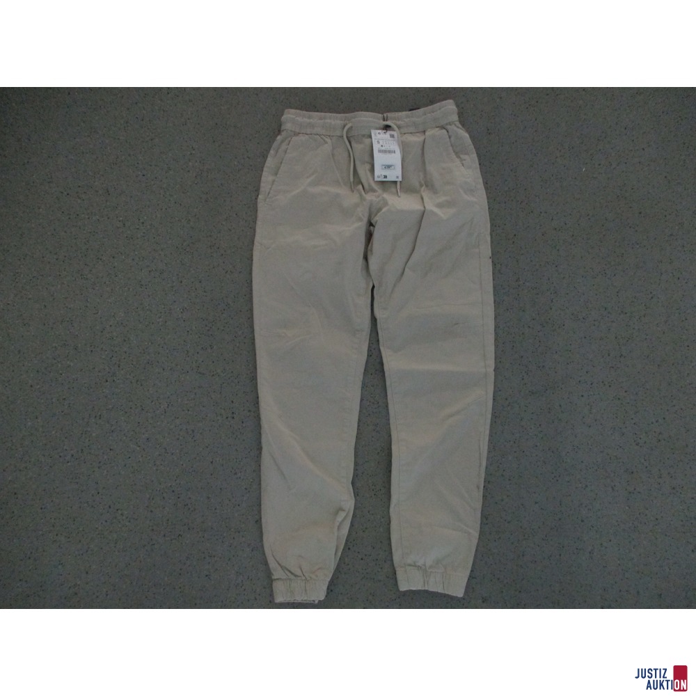 Hose Zara Jogger Fit Größe S (Vorderansicht)