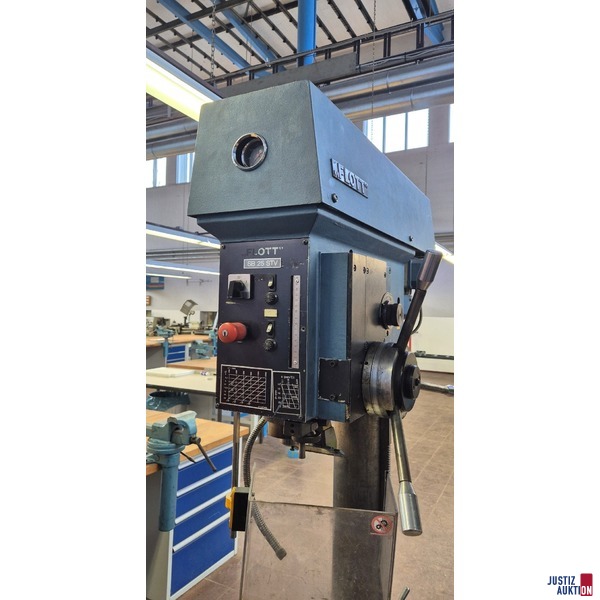 SB25 Bohrmaschine vorne/seitlich