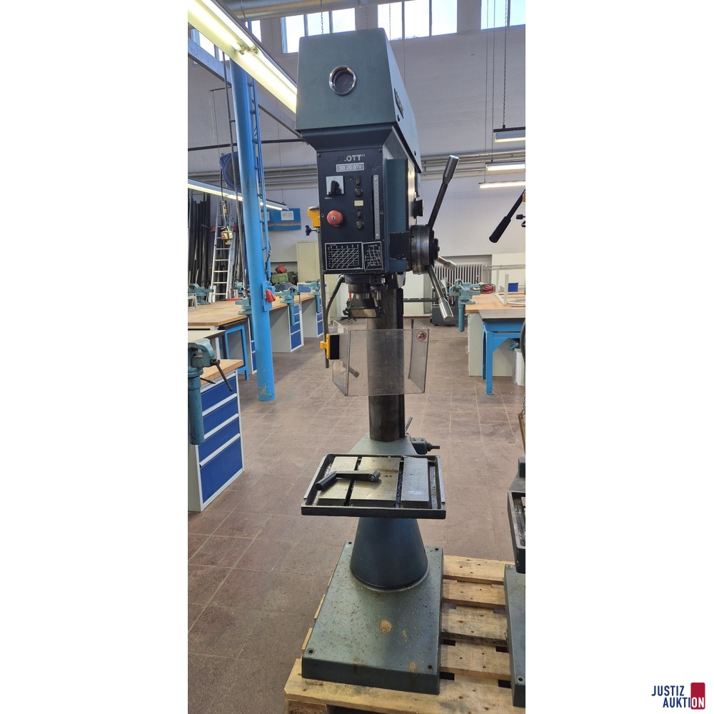 SB25 Bohrmaschine vorne