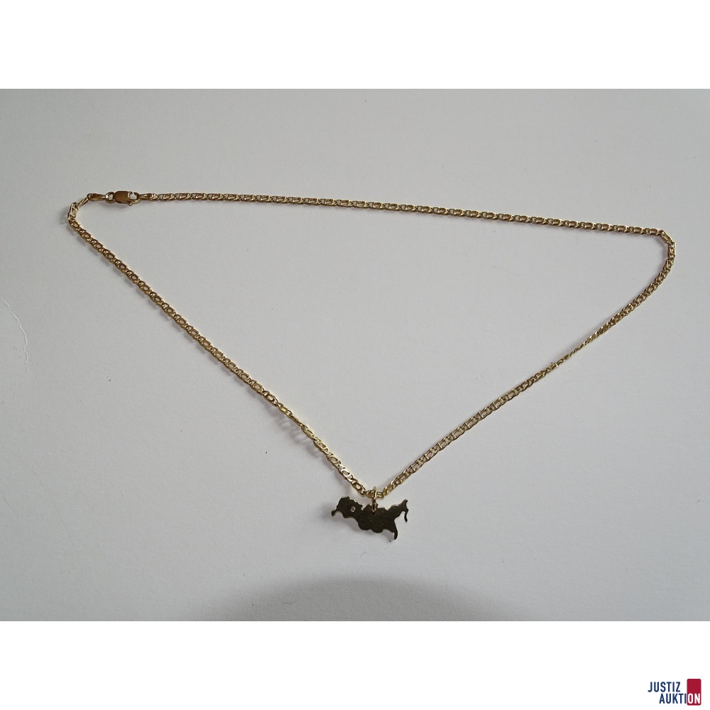 Kette mit Anhänger