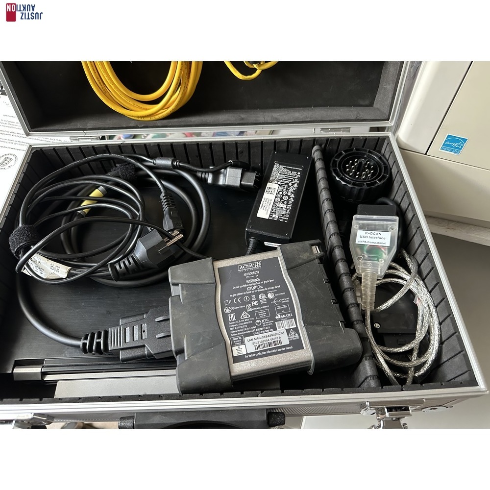 Ansicht komplett im Koffer