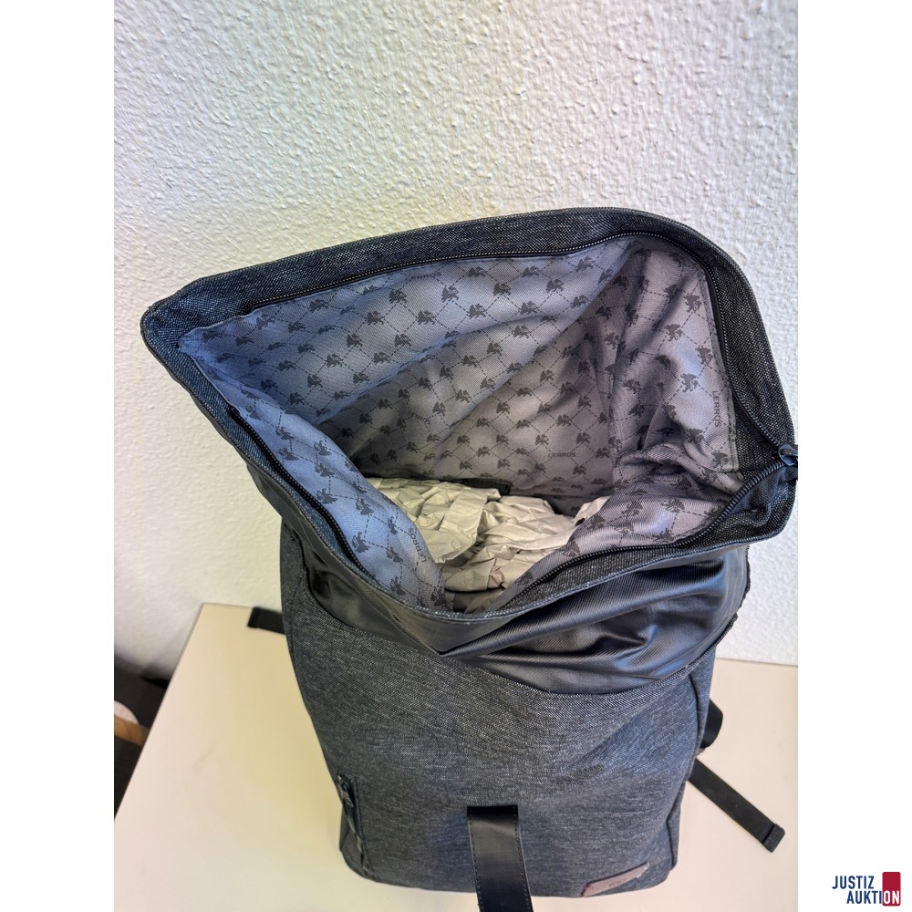 geöffneter Rucksack