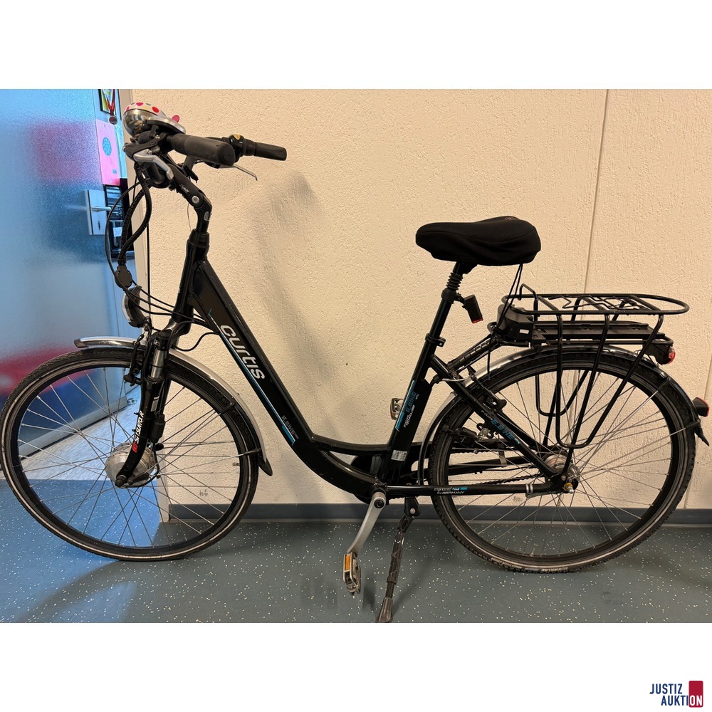 1 defektes E-Bike Curtis ohne Akku und Ladegerät für Bastler