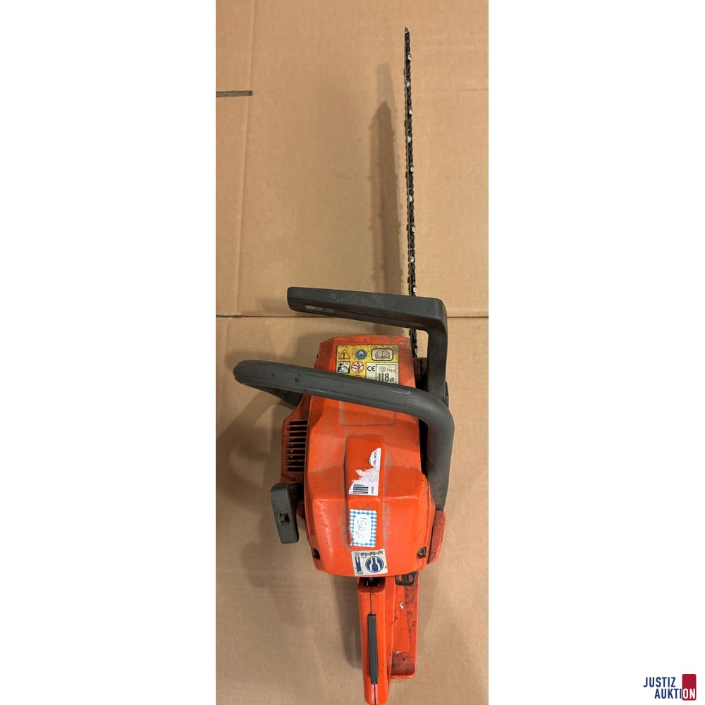 Husquana Benzinkettensäge Modell 136 mit 40 cm Schwert