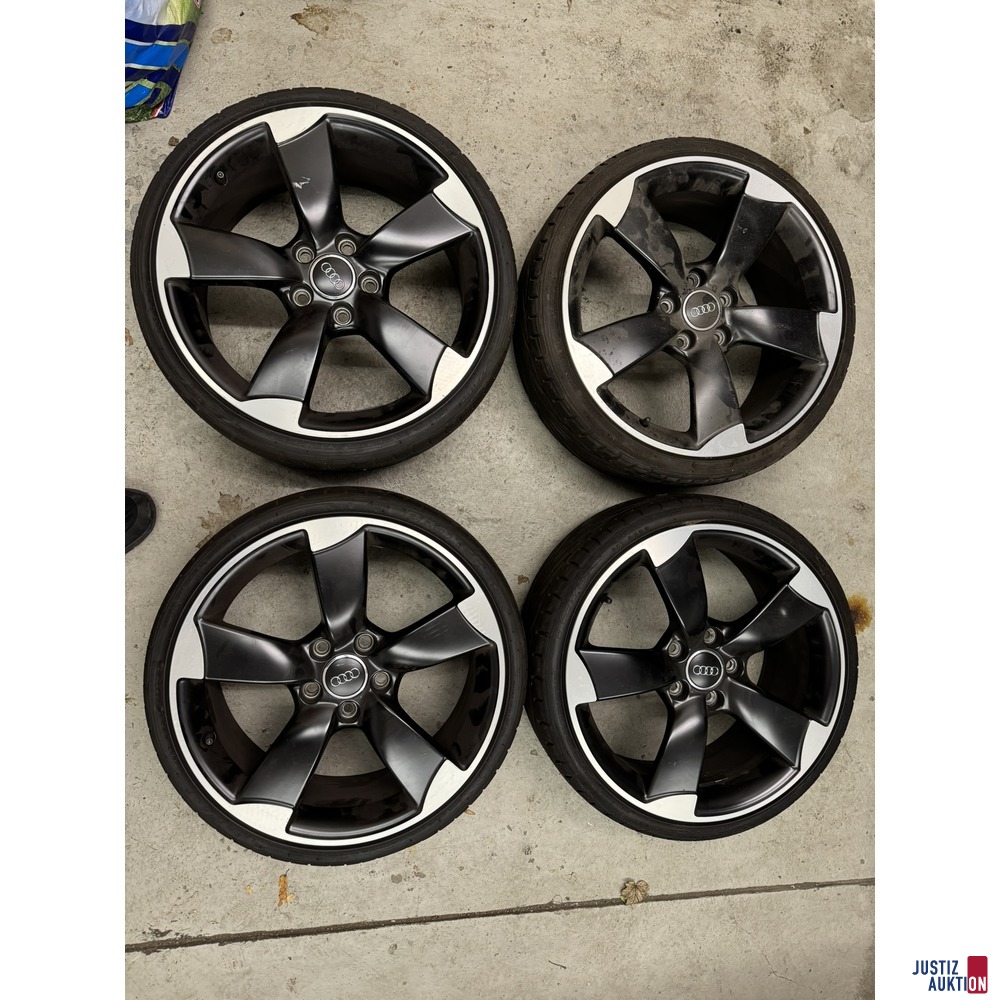 4 Alukompletträder Audi silber/schwarz 7,5Jx18 H2ET51 AU 108 mit Toyo Proxes 205/35ZR18 81Y DOT 2712