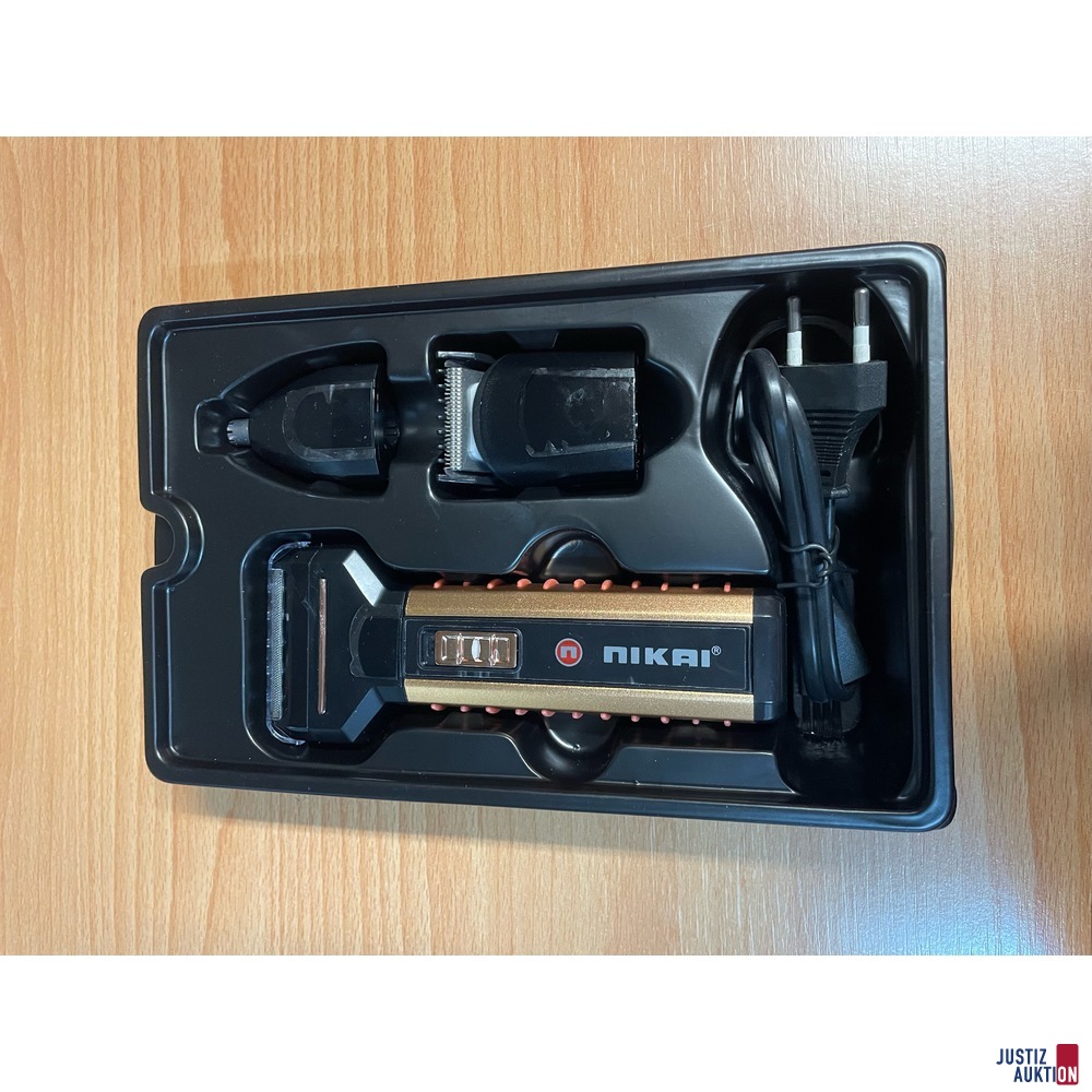 Rasierer mit Zubehör in Verpackung
