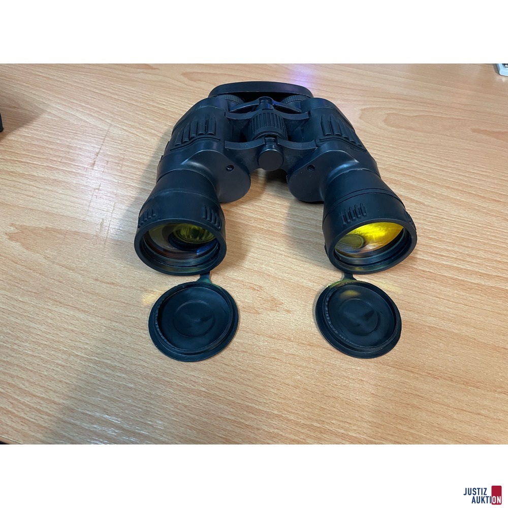 Fernglas mit Abdeckung vorne