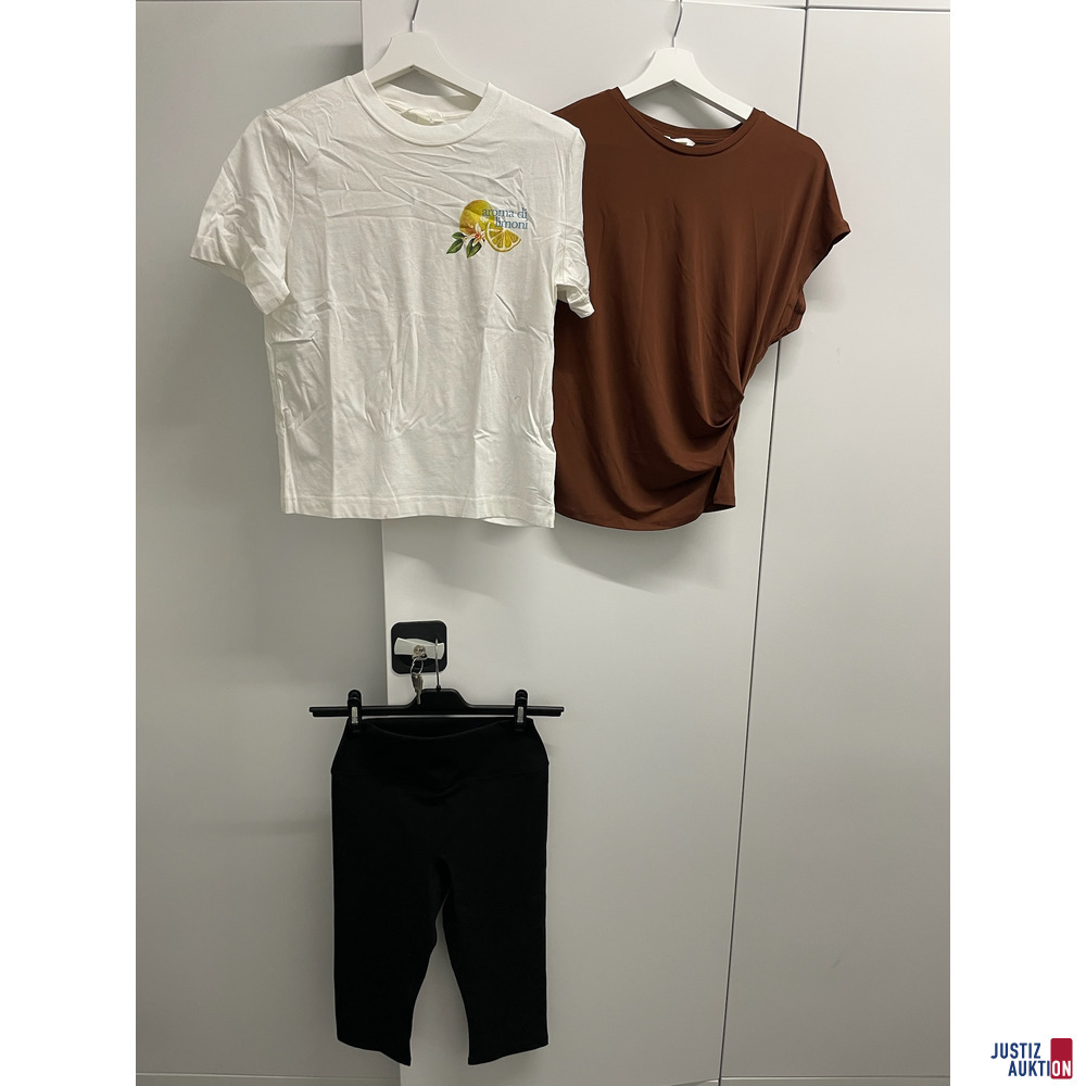 T-Shirts &plus; Capri-Leggings