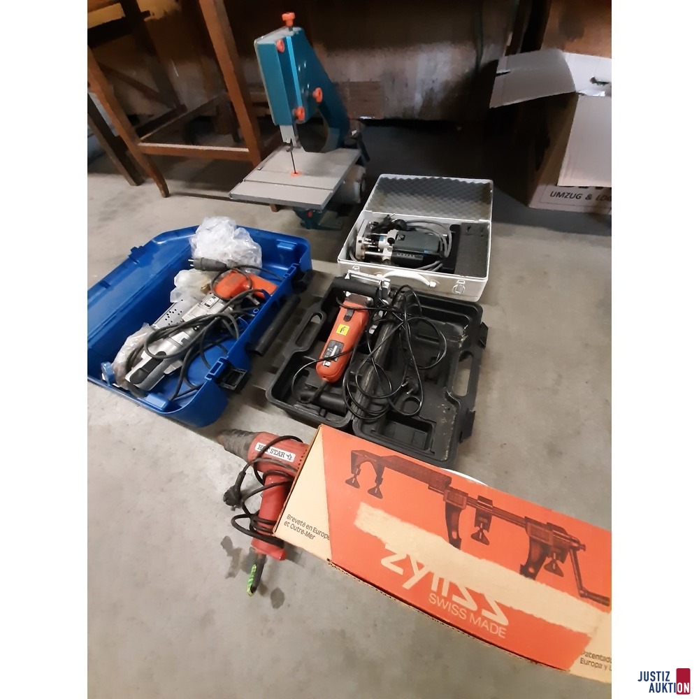 Gesamt&uuml;bersicht mit Schraubstock