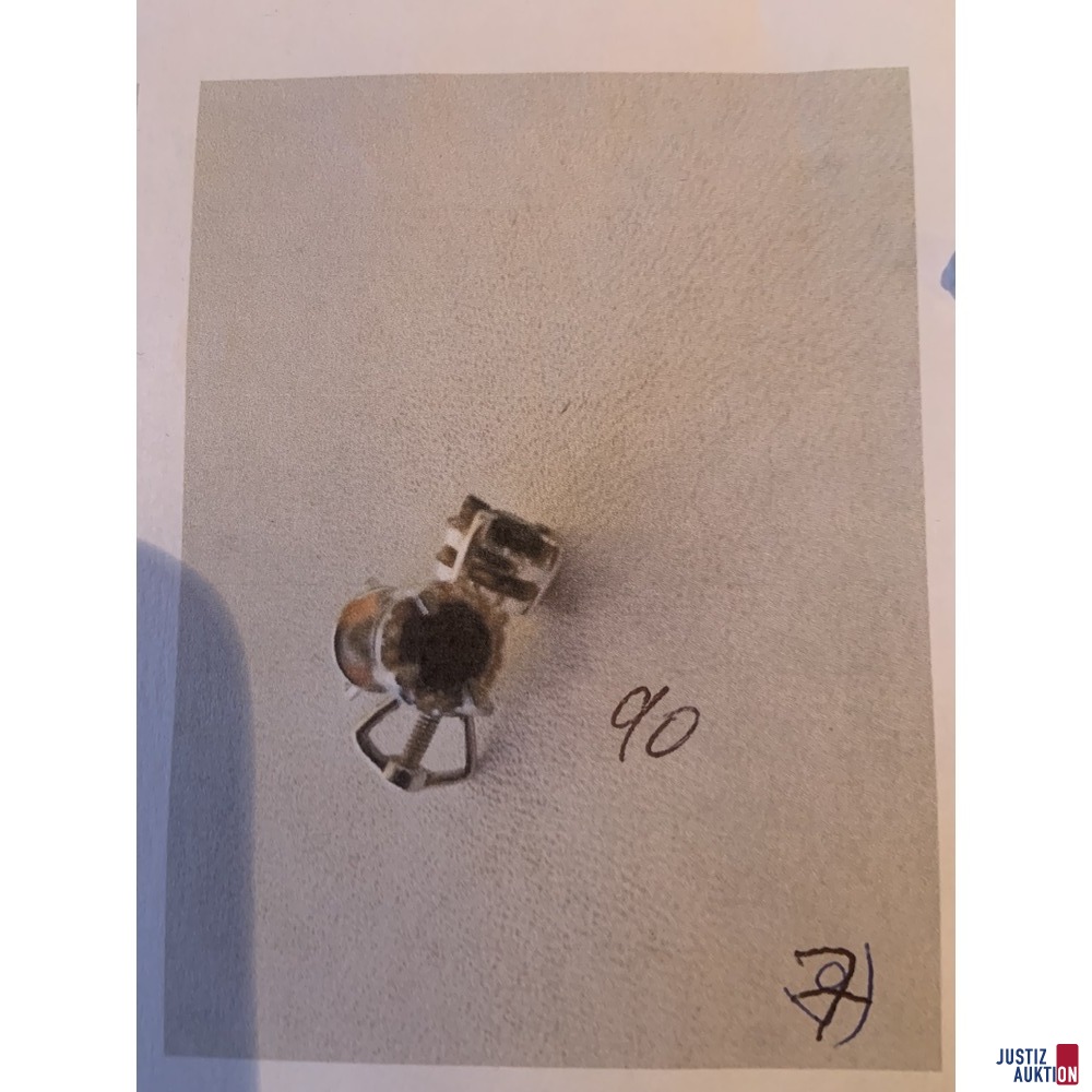 7&rpar; Wei&szlig;gold- Ohrstecker Safir &plus; Brillant