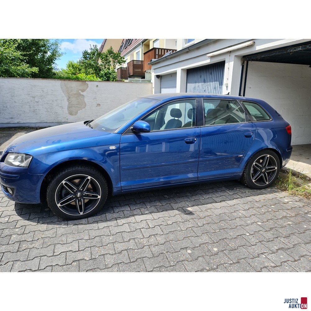 Audi A3 Fahrerseite Ansicht
