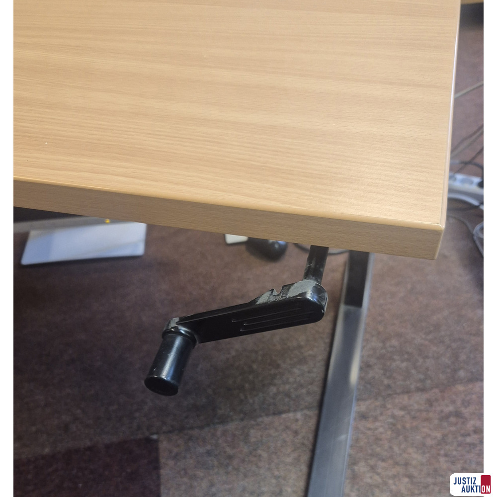 Bureau – foto 2 – kavel bij Justiz-Auktion, Köln