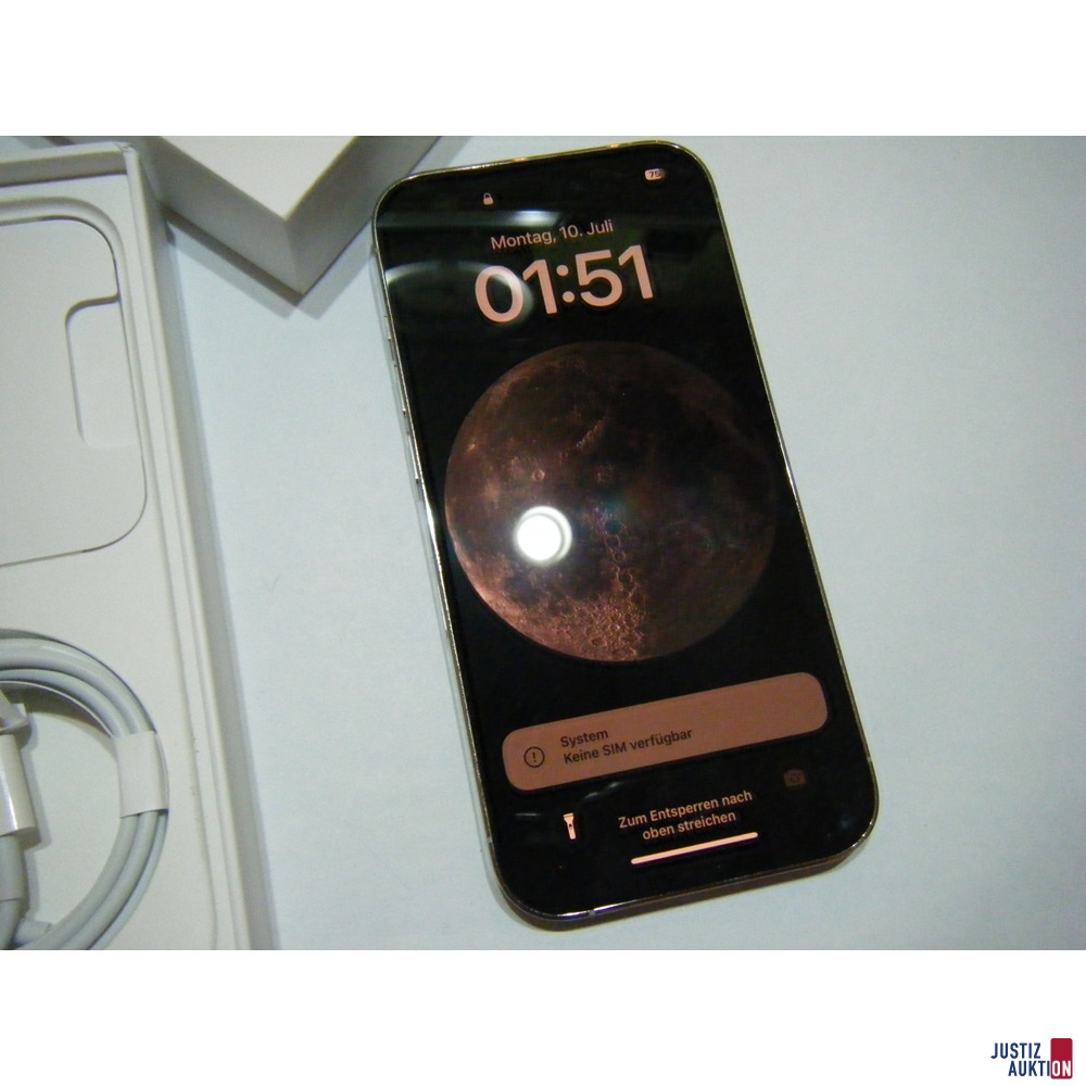 Apple 14