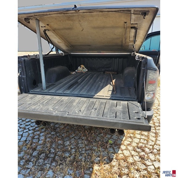 Ansicht geöffnete Ladeklappe